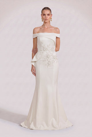 Dress Winter Jewel Off White - pose