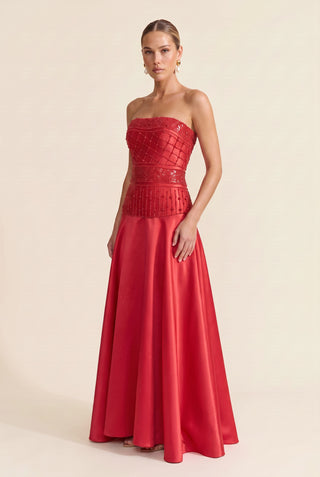 Vestido Tqc Top Alongado Bordado - Vermelho - pose