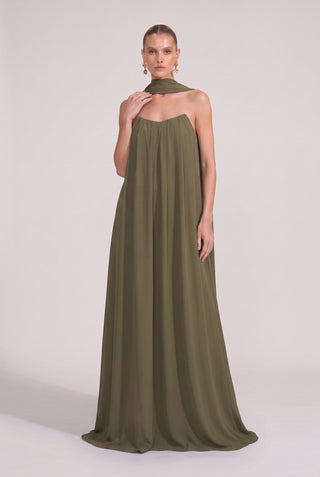 Vestido Fluido Tqc C/echarp Oliva - pose