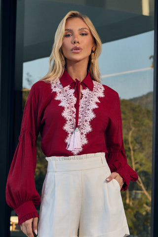 Blusa Detalhe Renda - Vermelho